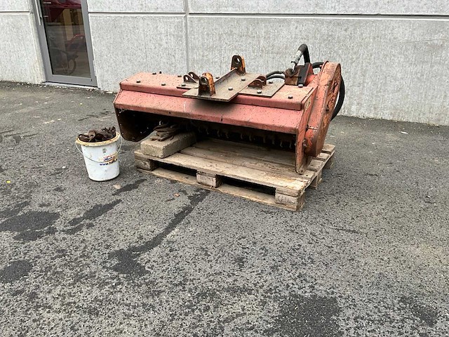 Klepelmaaier - afbeelding 1 van  13