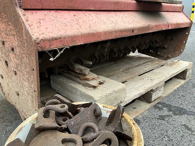 Klepelmaaier - afbeelding 2 van  13