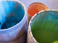 Kleurpigmenten blauw en groen, oranje lege ton - afbeelding 1 van  3