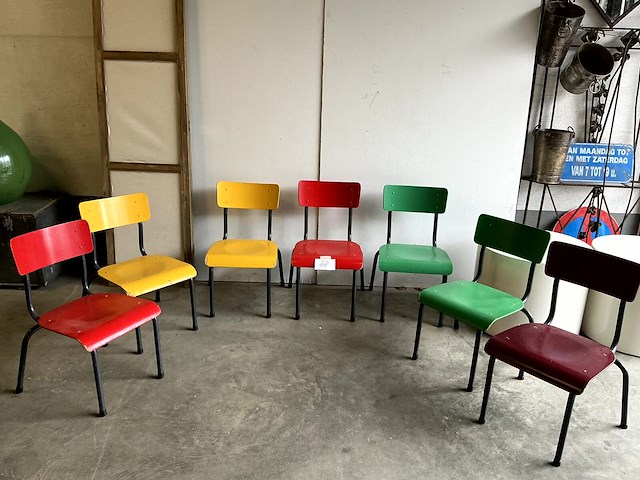 Kleuterstoelen - afbeelding 1 van  1
