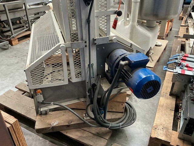 Kloostermans-huwaert beschermkap - afbeelding 7 van  11