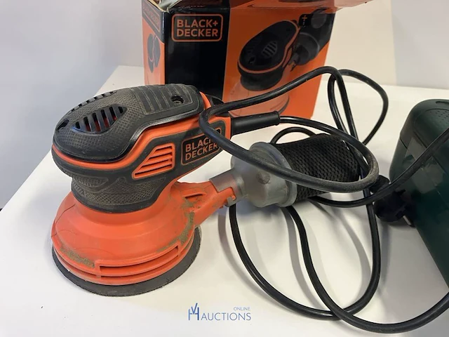 Klopboormachine bosch met schuurmachine black+decker - afbeelding 3 van  5