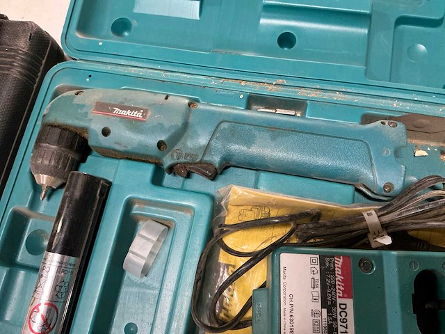 Klopboormachine + haakse schroefmachine makita - afbeelding 1 van  2