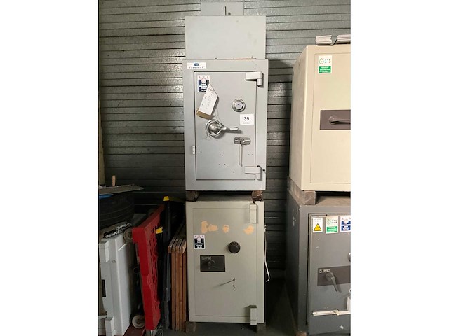 Kluis (2x) - afbeelding 1 van  4