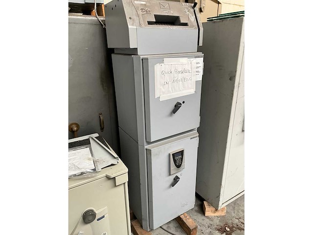 Kluis (8x) - afbeelding 10 van  13