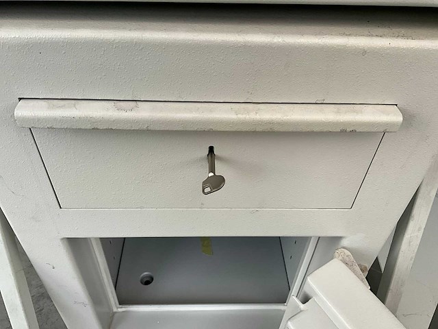 Kluis (8x) - afbeelding 7 van  15