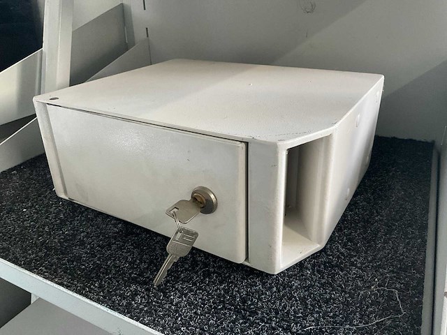 Kluis (8x) - afbeelding 8 van  15