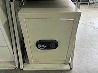 Kluis (8x) - afbeelding 14 van  15