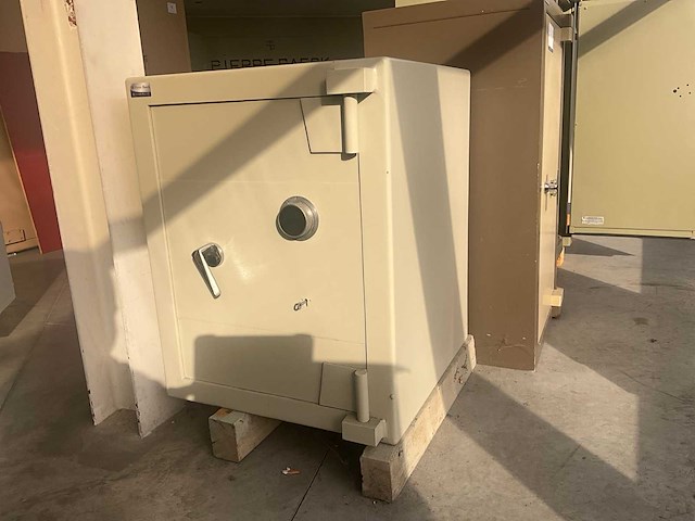 Kluis - afbeelding 1 van  6