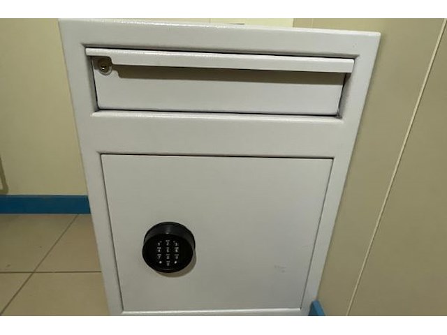 Kluis - afbeelding 2 van  5