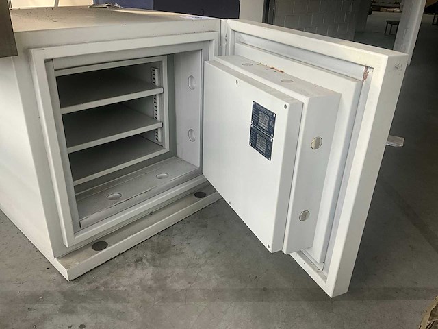 Kluis - afbeelding 4 van  8