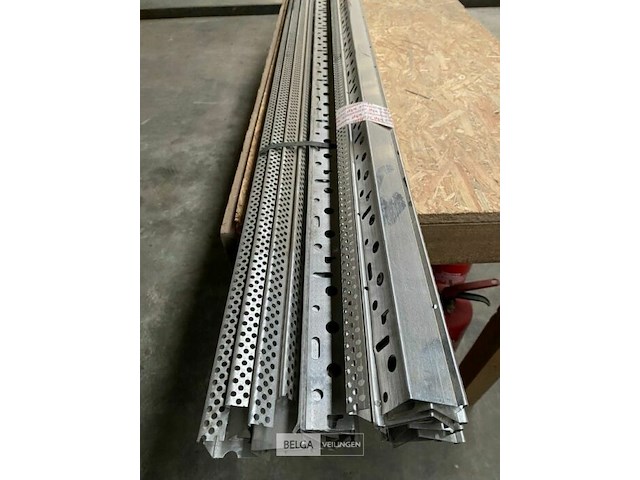 Knauf sokkelprofielen voor pleisterwerk alu. 40mm (18x) - afbeelding 3 van  3