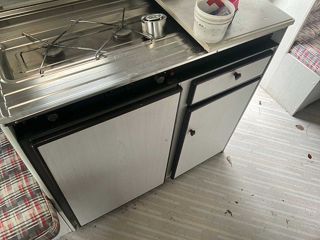 Knaus caravan - afbeelding 10 van  31