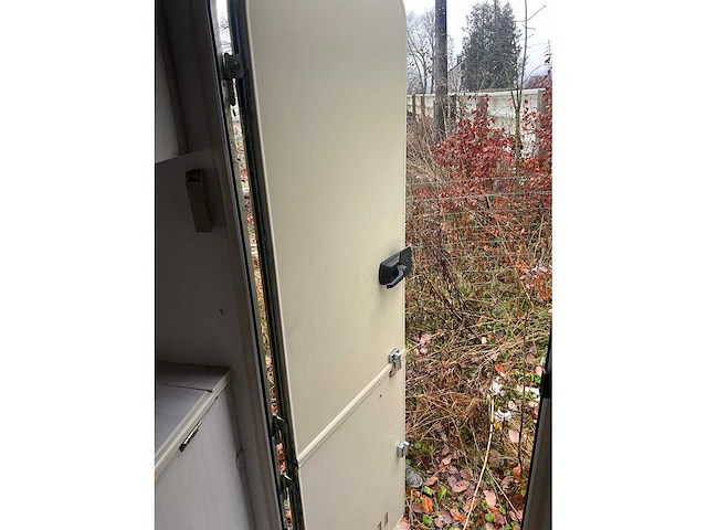 Knaus caravan - afbeelding 21 van  31
