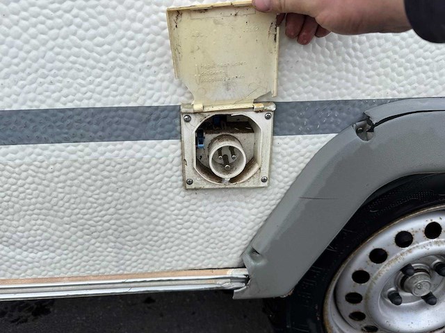 Knaus caravan - afbeelding 13 van  34