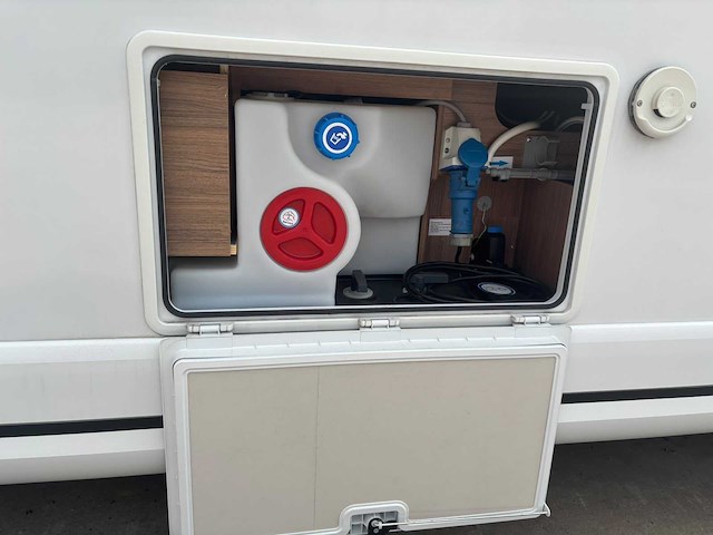 Knaus r12 autocaravane intégrale motorhome - afbeelding 9 van  50