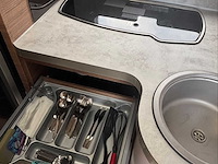 Knaus r12 autocaravane intégrale motorhome - afbeelding 36 van  50