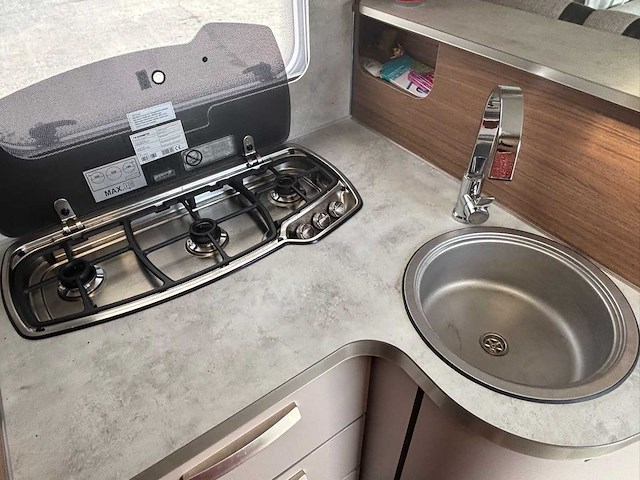 Knaus r12 autocaravane intégrale motorhome - afbeelding 37 van  50