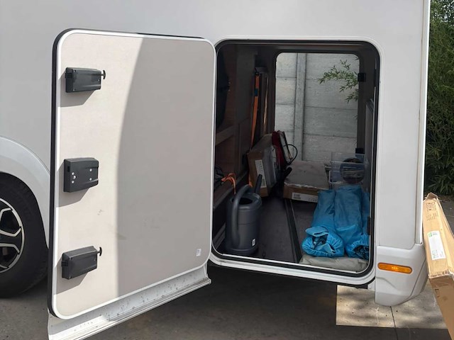 Knaus r12 autocaravane intégrale motorhome - afbeelding 8 van  50