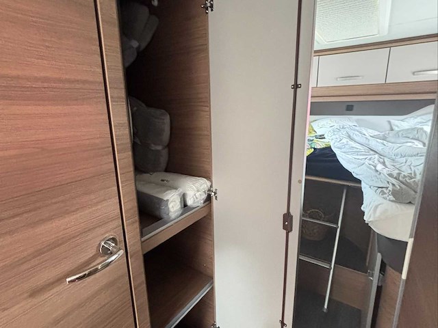 Knaus r12 autocaravane intégrale motorhome - afbeelding 30 van  50