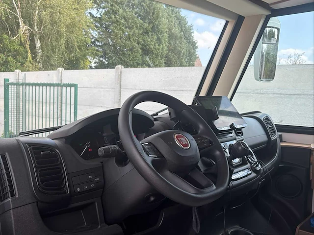 Knaus r12 autocaravane intégrale motorhome - afbeelding 17 van  50