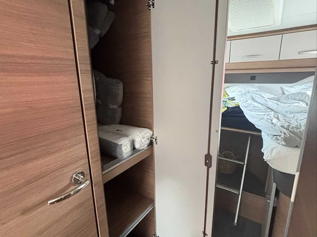 Knaus r12 autocaravane intégrale motorhome - afbeelding 30 van  50