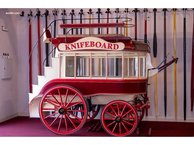 Knifeboard omnibus - afbeelding 1 van  31