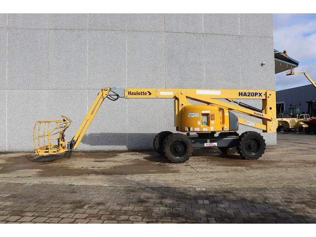 Knikarmhoogwerker haulotte ha20px diesel 20.6m 2008 - afbeelding 1 van  1