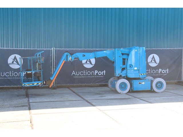 Knikarmhoogwerker jlg e300ajp elektrisch 11m 2001 - afbeelding 1 van  1