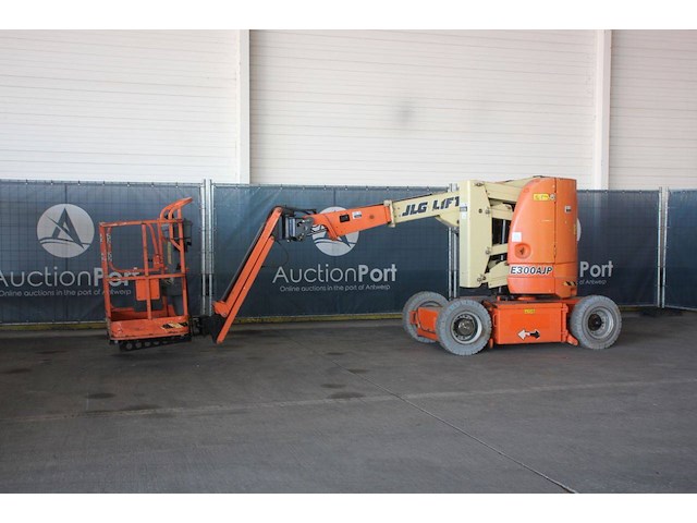 Knikarmhoogwerker jlg e300ajp elektrisch 11m 2013 - afbeelding 1 van  1