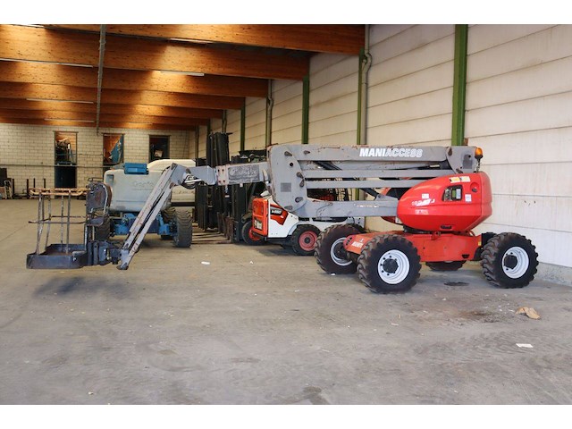 Knikarmhoogwerker manitou 180 atj diesel 18m 2008 - afbeelding 1 van  1