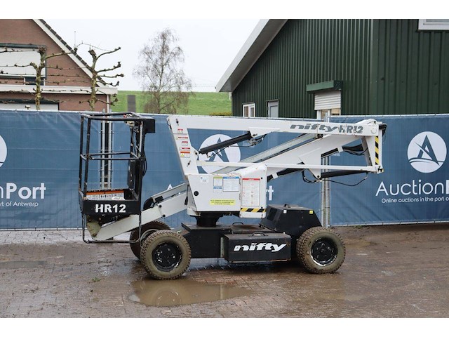 Knikarmhoogwerker nifty hr12 nde elektrisch+diesel 12.2m 2011 - afbeelding 1 van  1