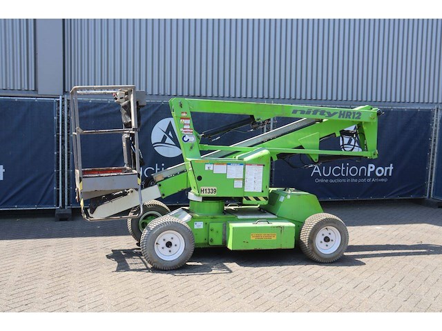 Knikarmhoogwerker niftylift hr12nde elektrisch + diesel 200kg 12m 2017 - afbeelding 1 van  1