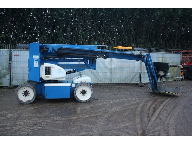 Knikarmhoogwerker niftylift hr15 nde elektrisch+diesel 15.7m 2011 - afbeelding 1 van  1