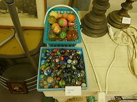 Knikkers en gummyballen - afbeelding 1 van  1