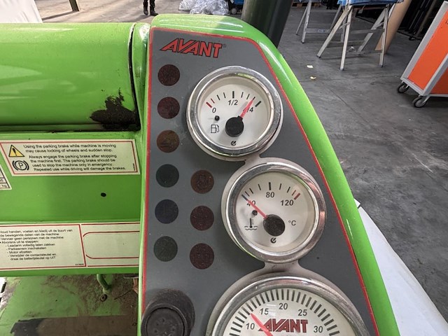 Kniklader : avant 528 minishovel - afbeelding 19 van  19