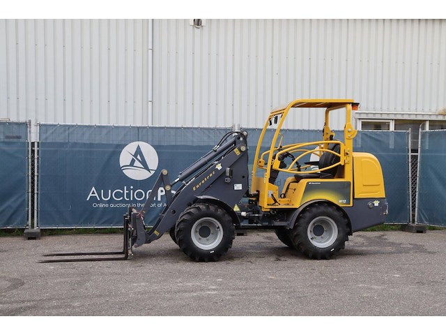 Kniklader eurotrac 820/w12s diesel 18.5kw 2020 - afbeelding 1 van  1