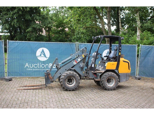 Kniklader giant v452t diesel 26.5kw 2011 (marge) - afbeelding 1 van  1