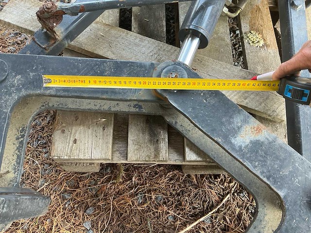 Knikmops - kubota - giant borduurklem - afbeelding 5 van  5