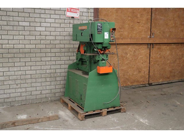 Knip- en ponsmachine peddinghaus peddimaster 28/40h - afbeelding 1 van  1