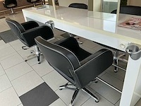 Knipeiland met 4 kaptafels, spiegels en 4 kappersstoelen - afbeelding 4 van  5