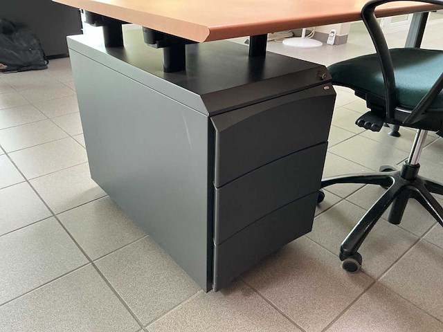 Knoll bureau - afbeelding 4 van  4