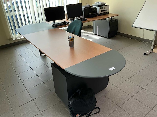 Knoll bureau - afbeelding 1 van  4