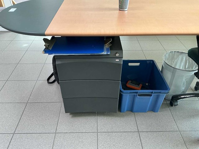 Knoll bureau - afbeelding 3 van  4