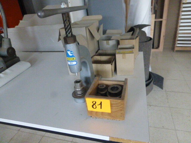 Knopenmachine - afbeelding 1 van  4