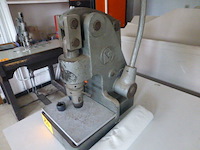 Knopensnijmachine - afbeelding 2 van  4