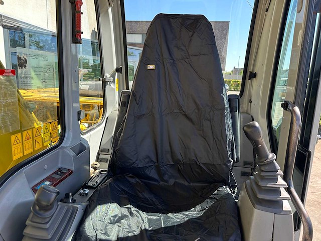 Kobelco - 2000 - sk210lc-6 - rupsgraafmachine - afbeelding 50 van  56