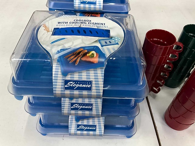 Koelboxen met koelelement & kunststof bekers - afbeelding 2 van  8