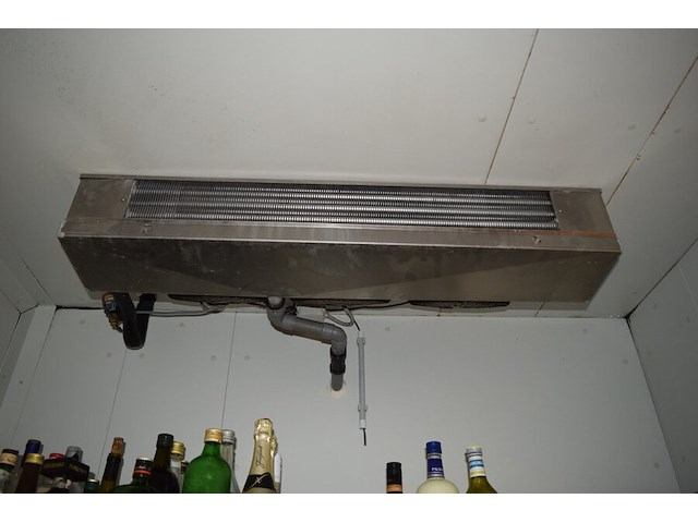 Koelcel en vriezer isocab, koeling: 283x248x180 cm, vriezer: 283x248x120 cm, dient zelf gedemonteerd te worden na afspraak - afbeelding 9 van  10
