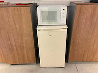 Koelkast beko + magnetron he - afbeelding 1 van  5